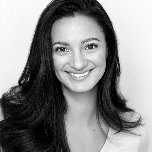 Karla serrato@3x